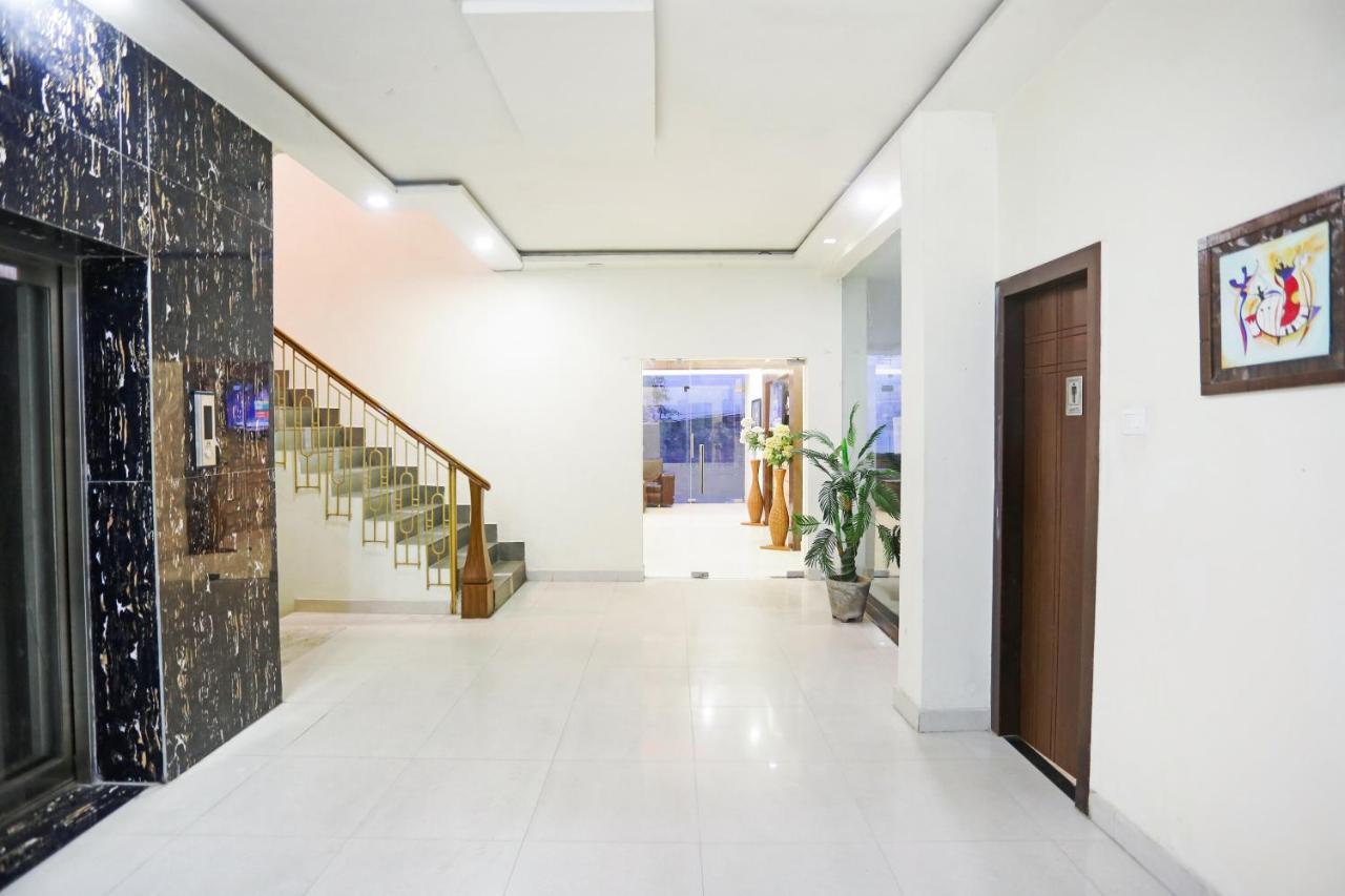 Hotel Zion Inn ורנאסי מראה חיצוני תמונה