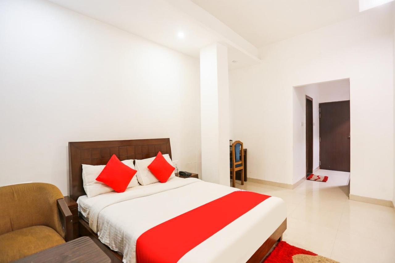 Hotel Zion Inn ורנאסי מראה חיצוני תמונה