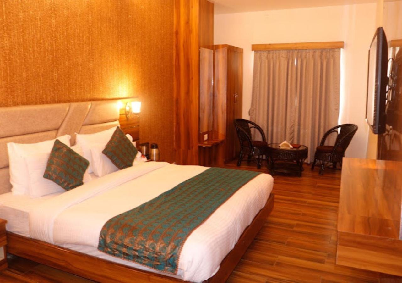 Hotel Zion Inn ורנאסי מראה חיצוני תמונה
