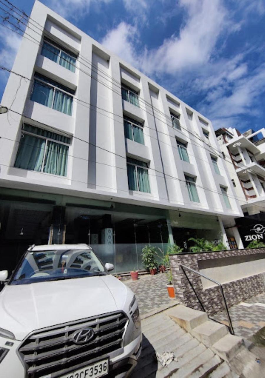 Hotel Zion Inn ורנאסי מראה חיצוני תמונה
