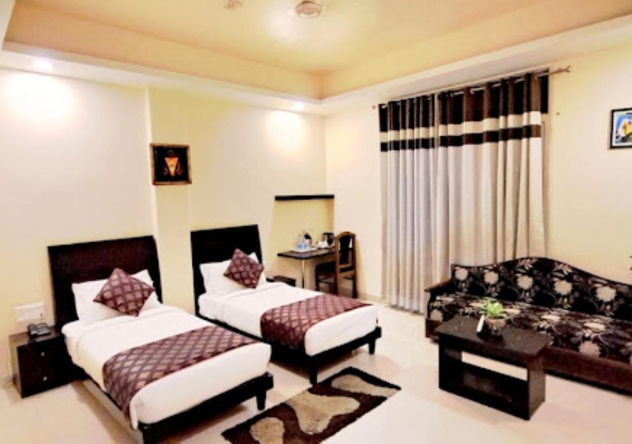Hotel Zion Inn ורנאסי מראה חיצוני תמונה