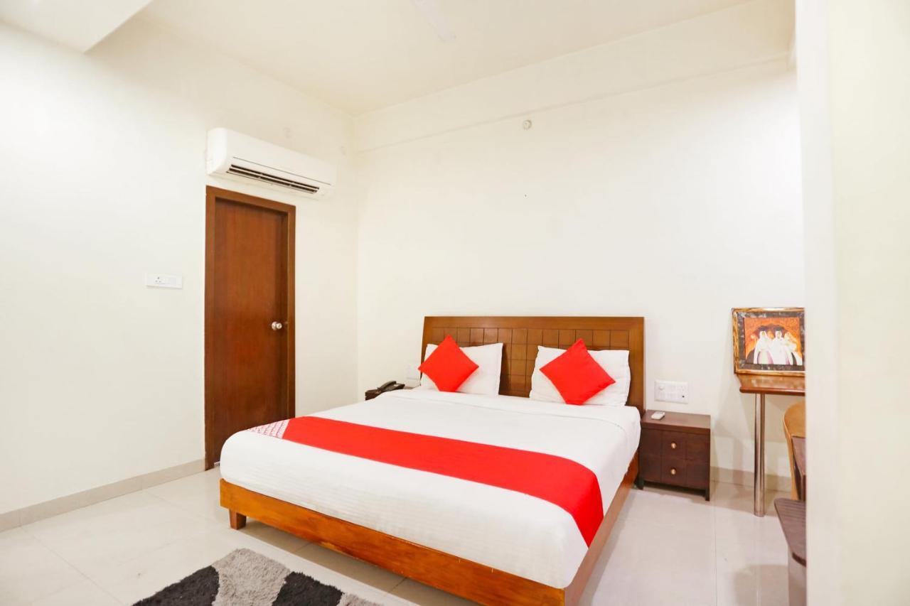Hotel Zion Inn ורנאסי מראה חיצוני תמונה