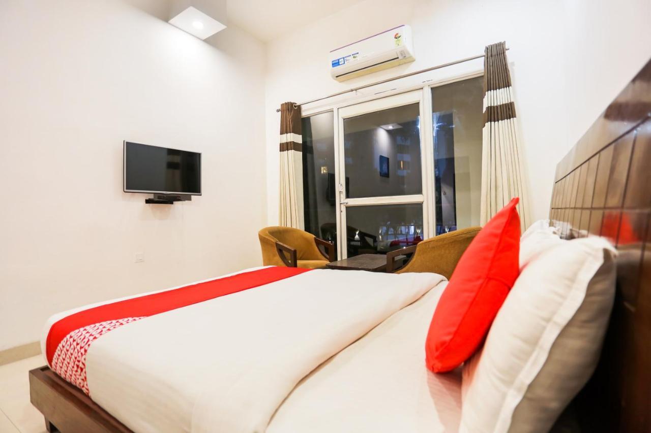Hotel Zion Inn ורנאסי מראה חיצוני תמונה