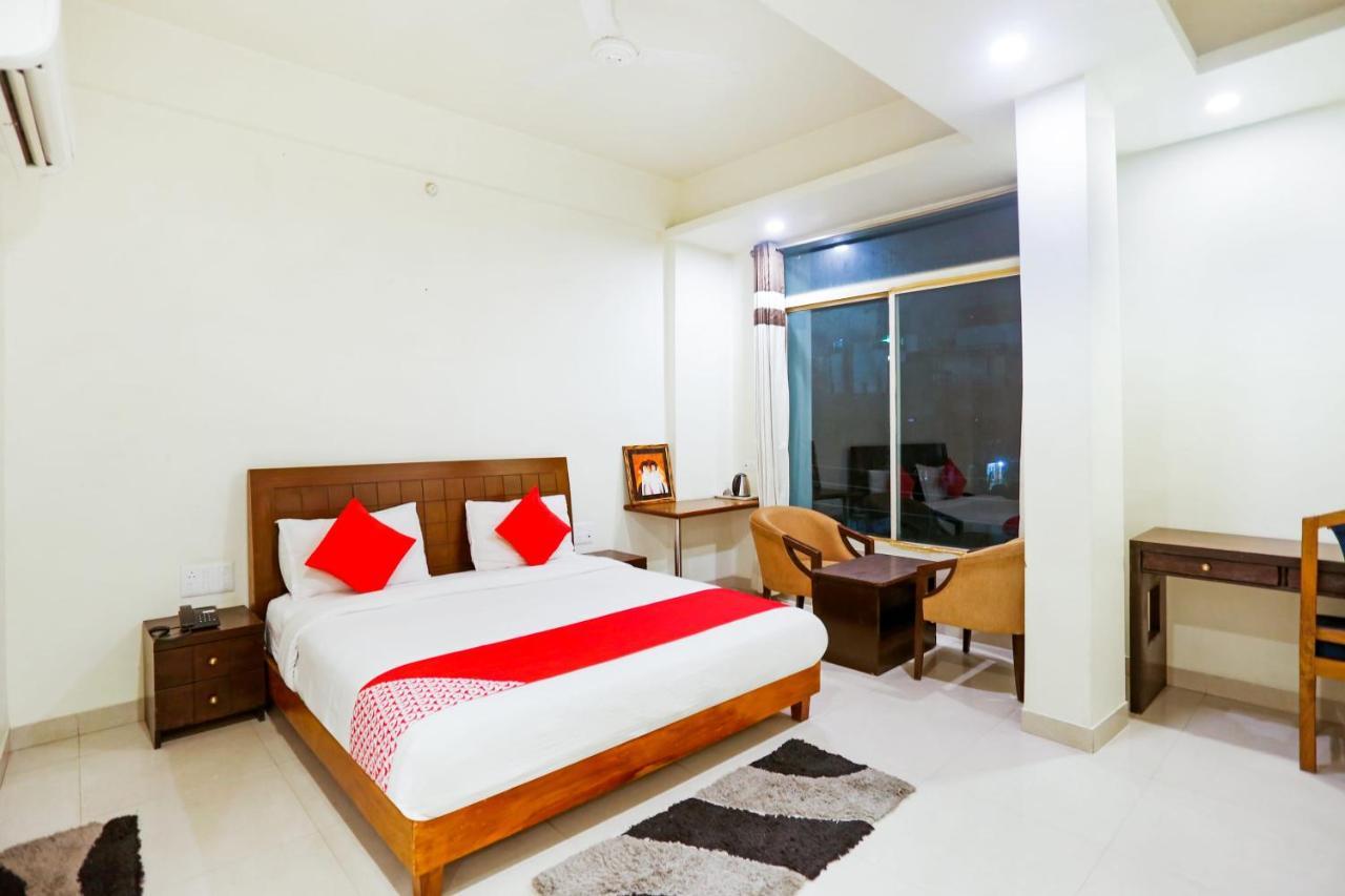 Hotel Zion Inn ורנאסי מראה חיצוני תמונה
